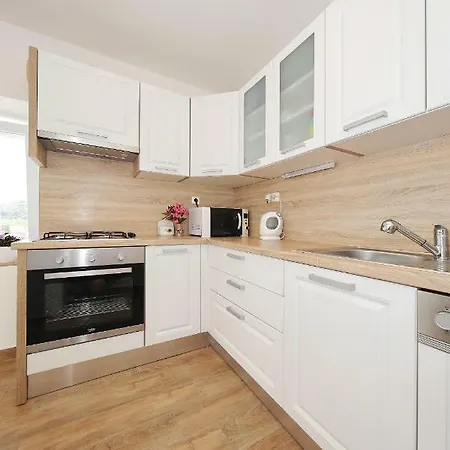 On Dugi Otok - Otok Brbinj