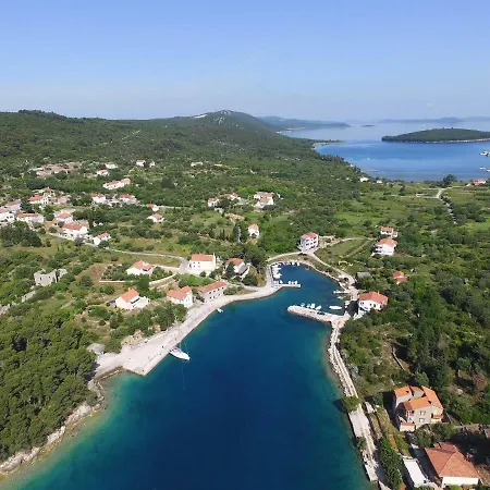 On Dugi Otok - Otok * Brbinj